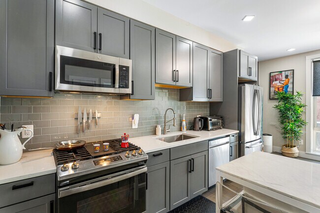 Gas Cooking - 1028 Bladensburg Rd NE