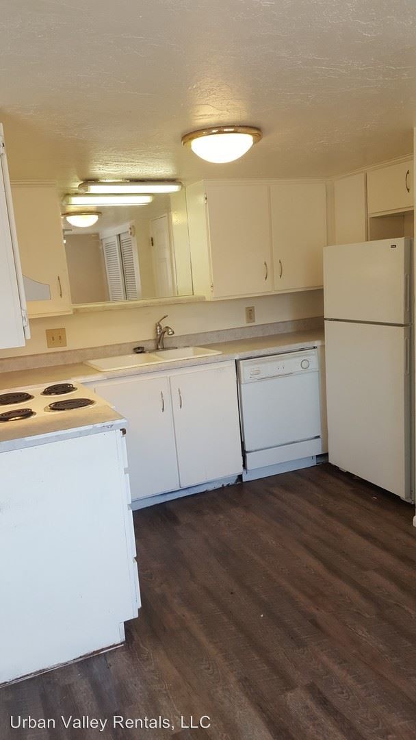 Building Photo - 7113-7115 Terrell Cir