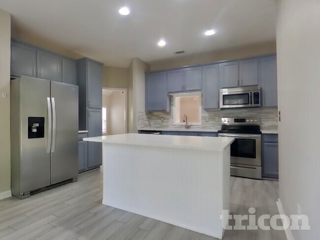 Foto del edificio - 308 Trail Spring Ct