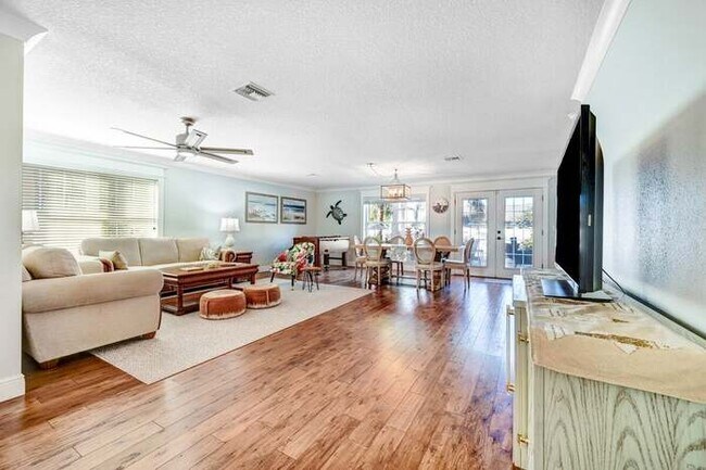 Foto del edificio - 3718 S Atlantic Ave