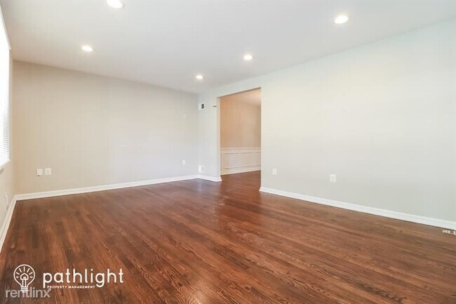 Building Photo - 4 br, 3 bath House - 4208 Blacksnake Drive