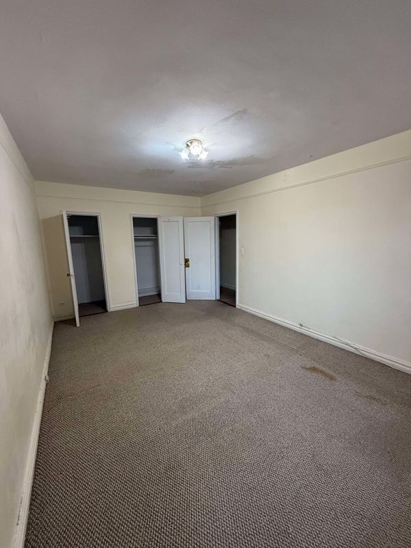 Foto del edificio - 61-41 Saunders St, B49