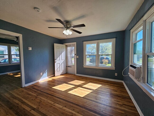 Foto del edificio - (1) Bed/(1) Bath in Core Norman Avail NOW!