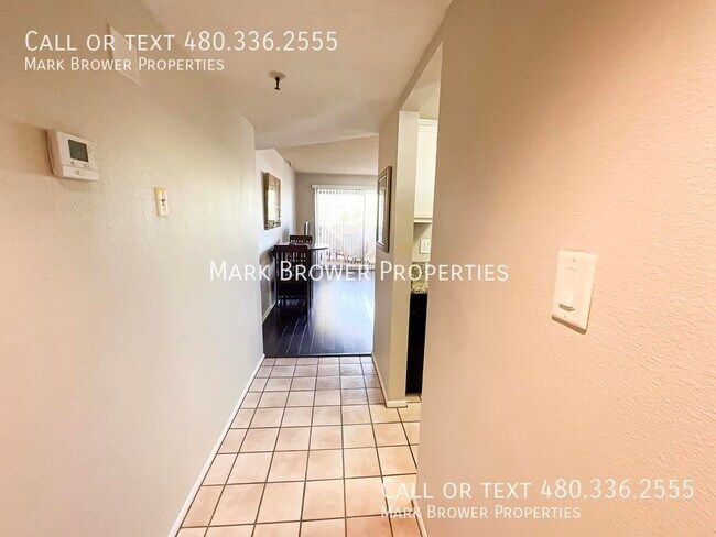 Foto del edificio - 7474 E Earll Dr