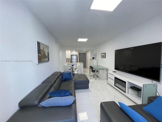 Foto del edificio - 185 SE 14th Terrace