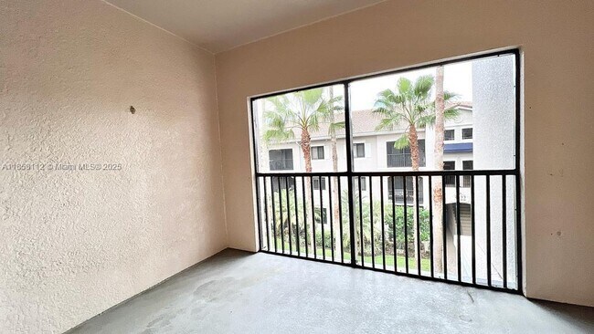 Building Photo - 3021 Alcazar Pl