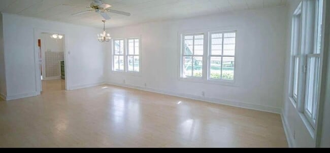 Foto del edificio - 1122 SE Lanvale St