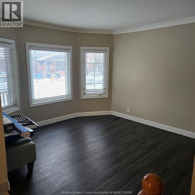 Photo du bâtiment - 1227 Windermere Rd