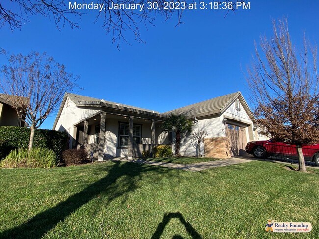 Foto del edificio - Pristine Home in 55 and Older Active Livin...