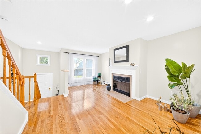 Building Photo - 82 Camelot Dr