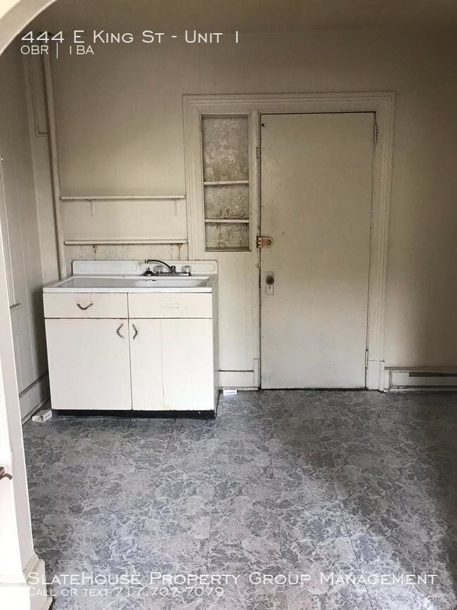 Building Photo - bedroom in Lancaster PA 17602