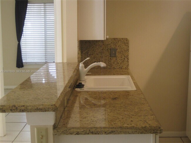 Foto del edificio - 6314 Chasewood Dr