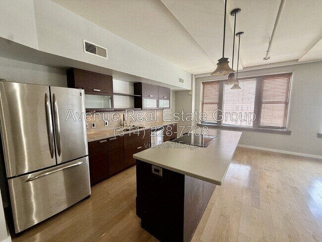 Foto del edificio - 915 Olive St