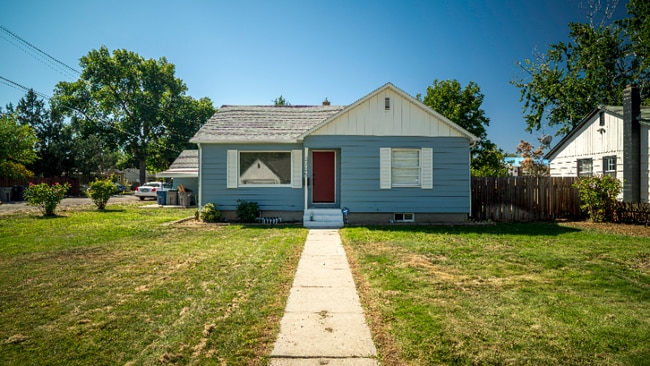 Building Photo - 2705 W Palouse St
