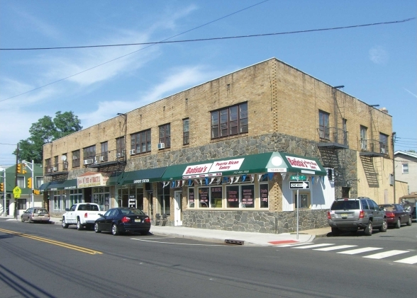 Building Photo - 280 Main St