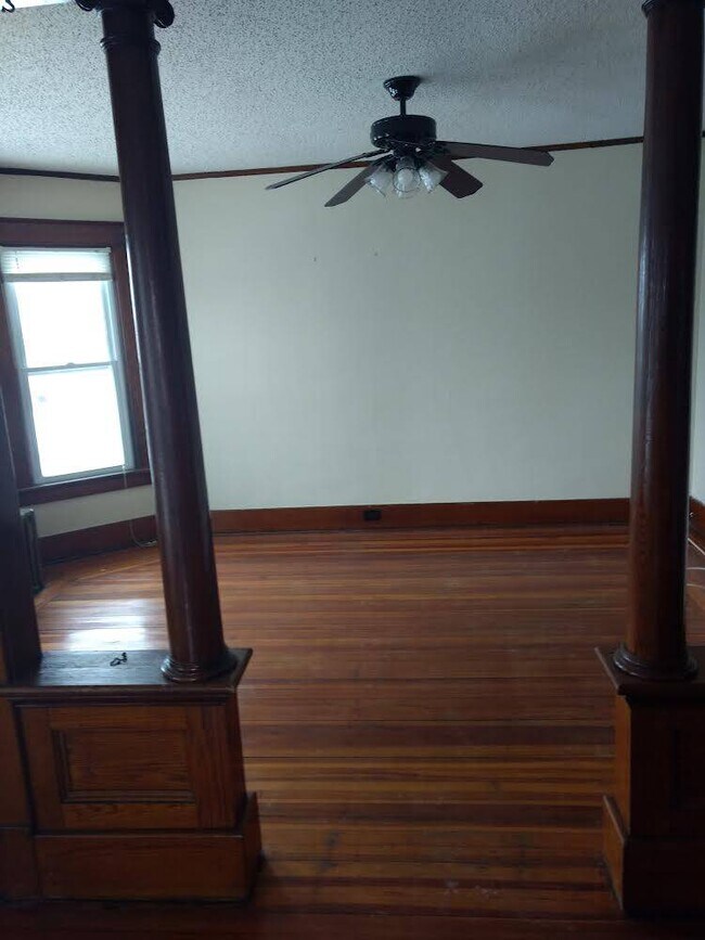 Building Photo - 15 Romeyn Ave