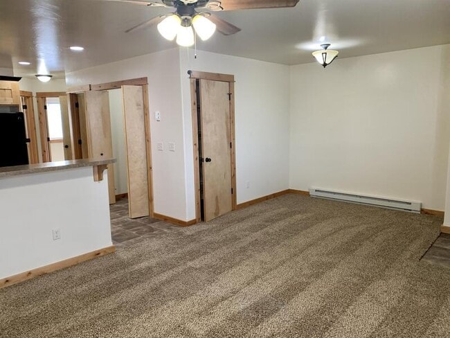 Building Photo - 1037 Enterprise Dr