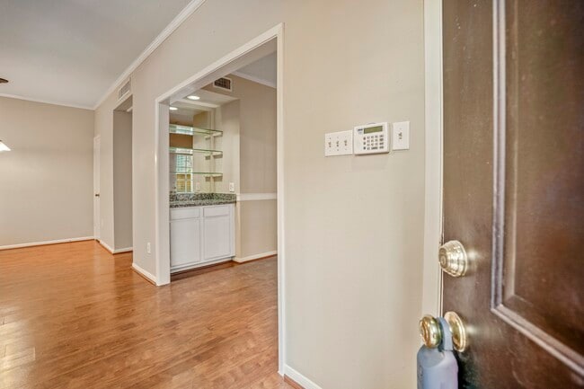 Building Photo - 2001 Bering Dr