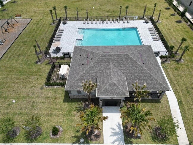 Building Photo - 1317 Isleta Lp