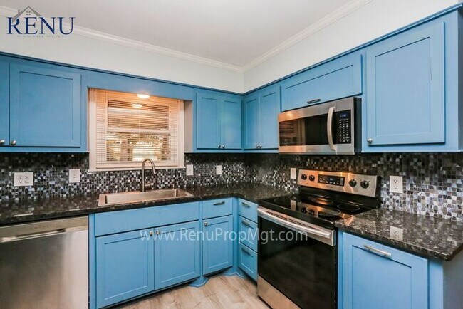 Foto del edificio - Now Available!