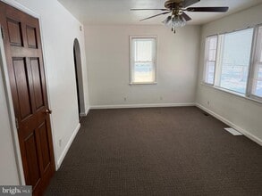 Building Photo - 251 Summit Ave