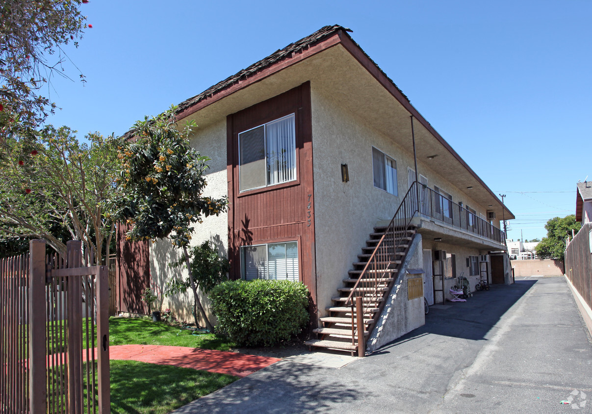 Primary Photo - 7433 Eton Ave