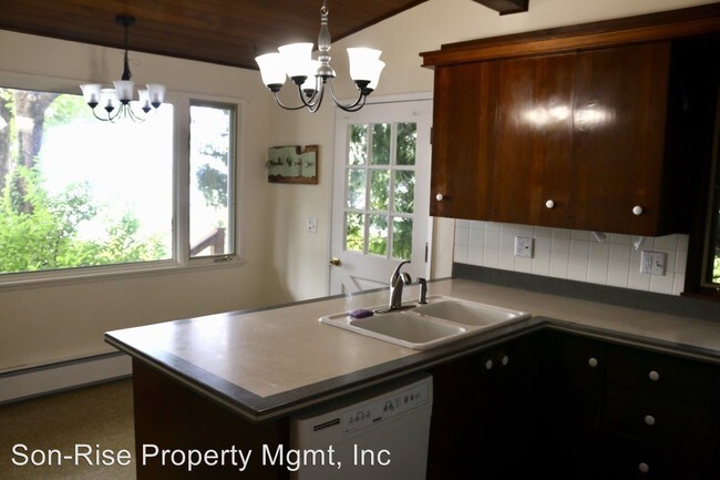 Foto del edificio - 4 br, 2 bath House - 1223 Chuckanut Drive