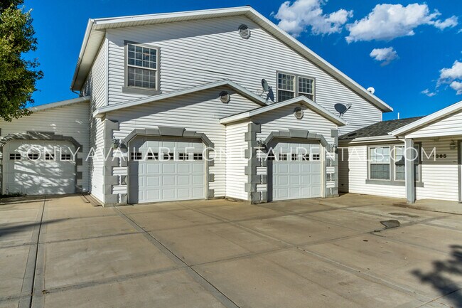 Building Photo - 1365 Industrial Pkwy