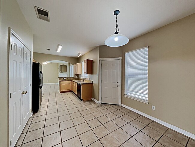 Foto del edificio - 411 Cedar Point Dr