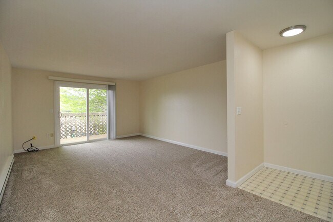 Foto del edificio - 11102-11130 SW 62nd Ave