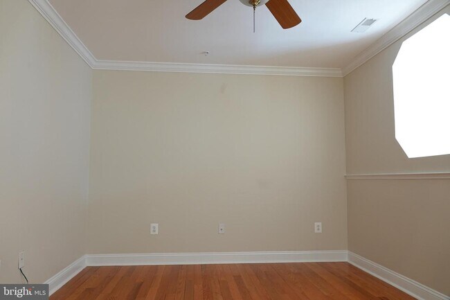 Foto del edificio - 715 Garden View Way