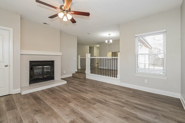 Foto del edificio - 17704 E Bellewood Dr