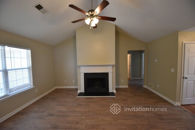 Foto del edificio - 2676 Lake Park Bend