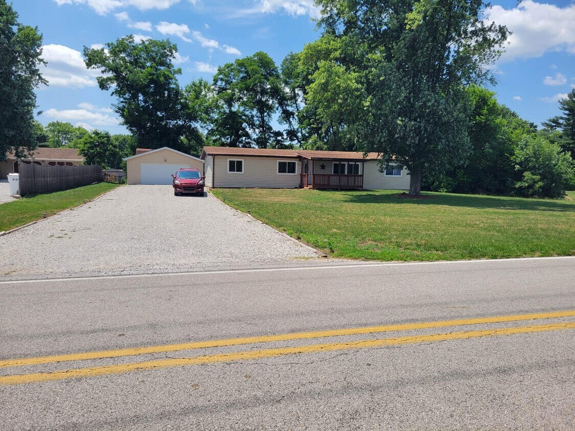 Foto principal - 9729 S Trueblood Pl