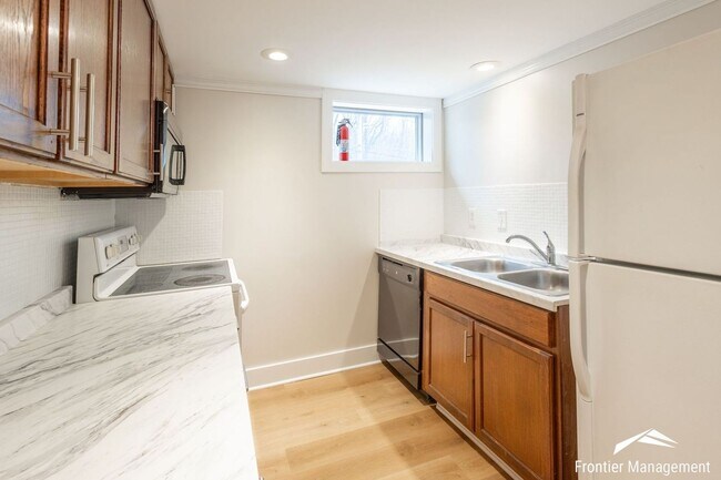 Foto del edificio - 1112 Woodland St