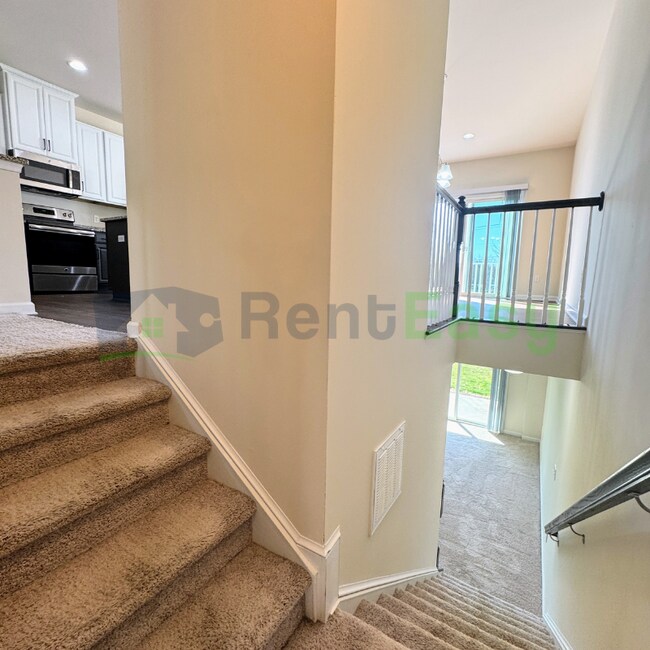 Foto del edificio - 447 Covington Ct