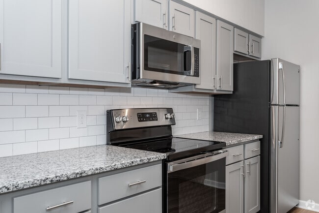 Interior Photo - The Everett Gahanna