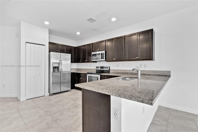 Foto del edificio - 25128 SW 113th Pl