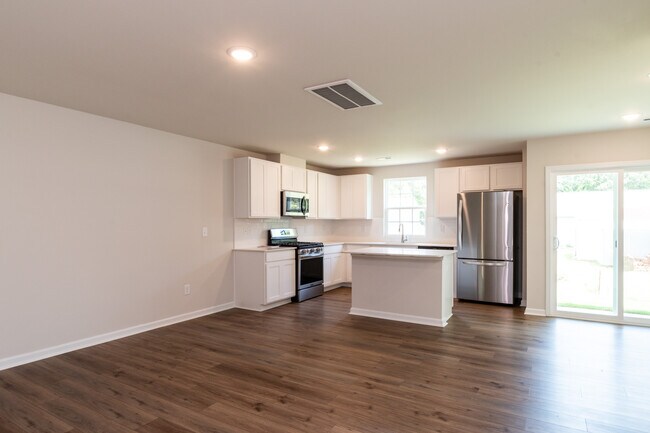 Foto del edificio - 717 McKissick Dr
