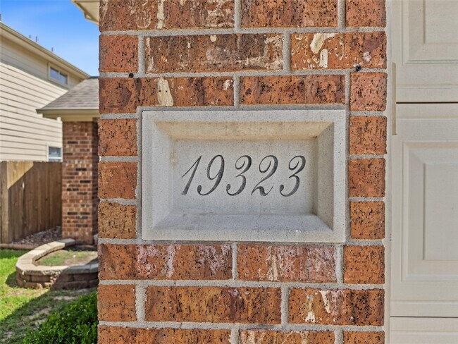 Foto del edificio - 19323 Cypress Peak Ln