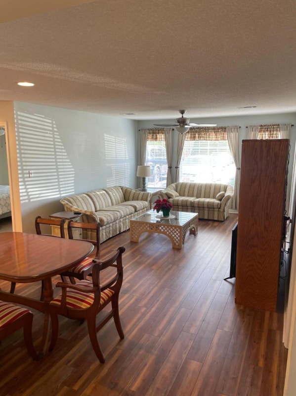 Building Photo - 1231 Ladys Island Dr