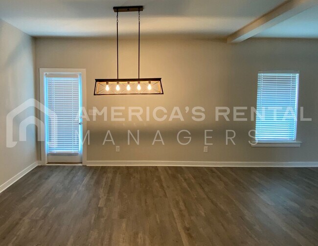 Foto del edificio - Home for Rent in Jemison, AL! Available to View!
