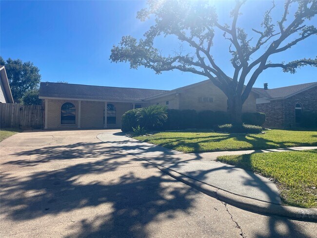 Foto del edificio - 16803 Castle Fraser Dr