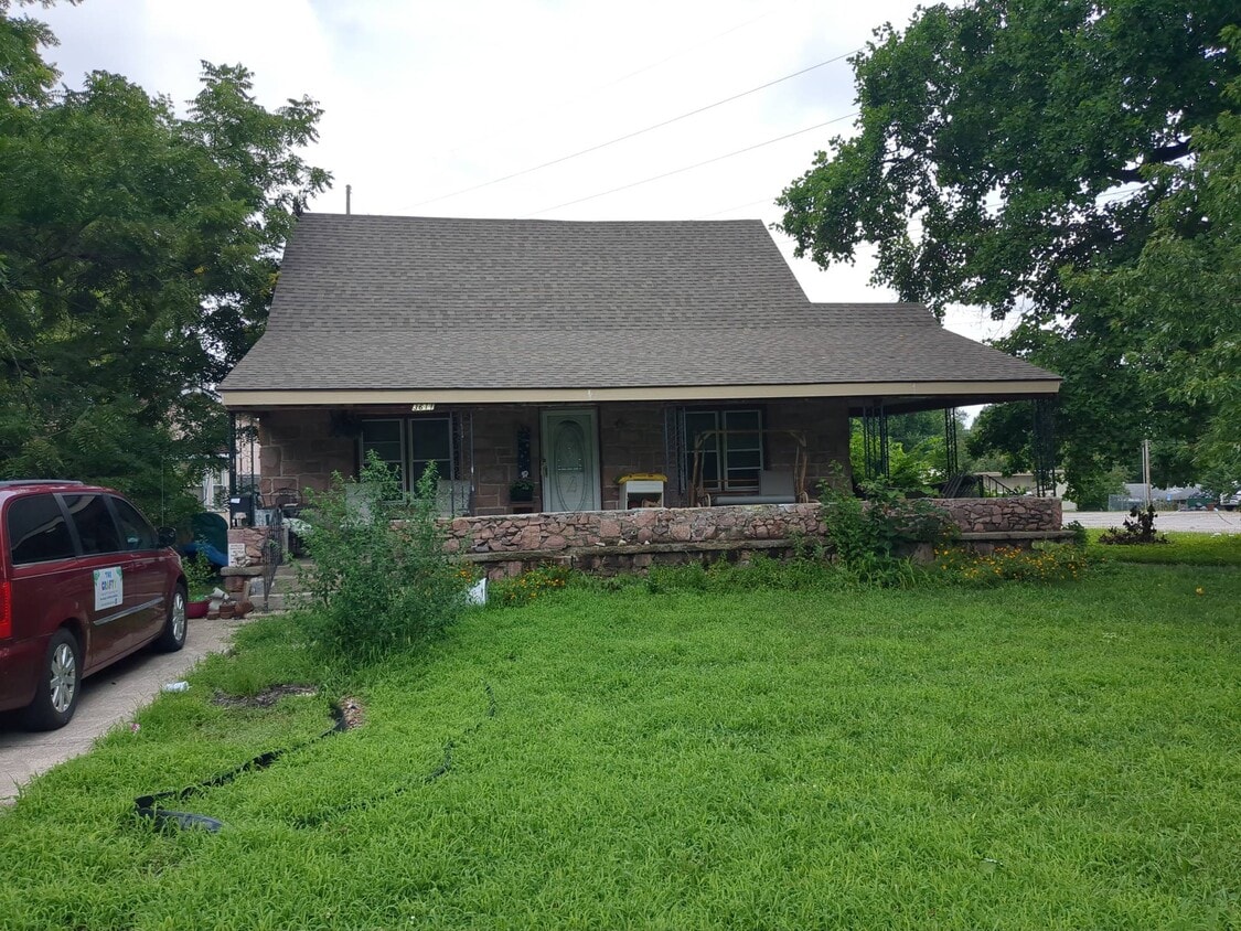 Building Photo - 3611 Blue Ridge Blvd