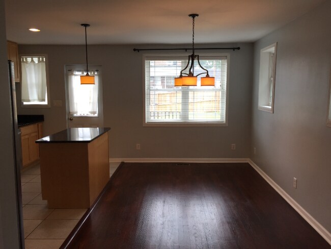Building Photo - 262 Ridge Ave