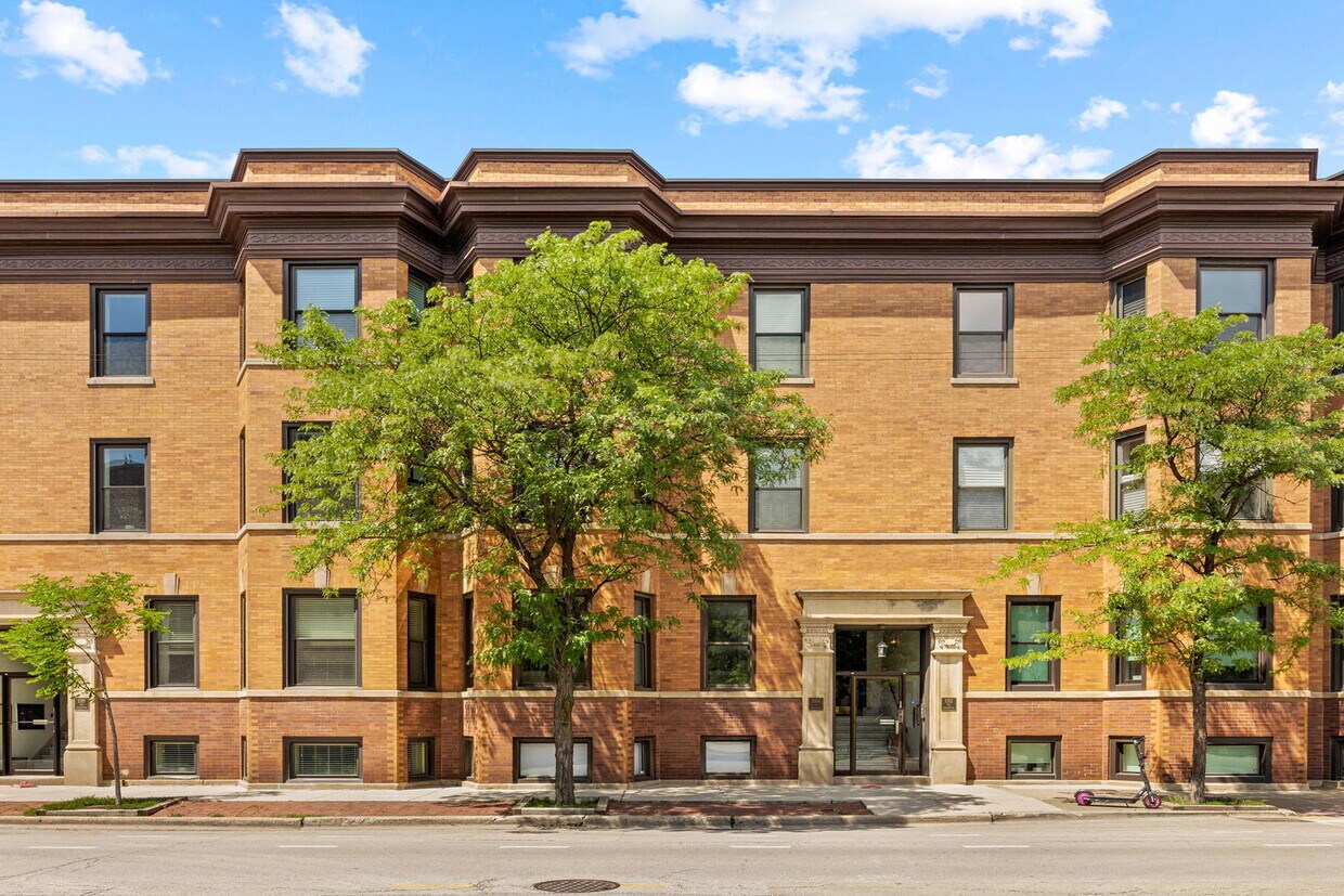1054 W Armitage Ave Unit A, Chicago, IL 60614 Condo for Rent in