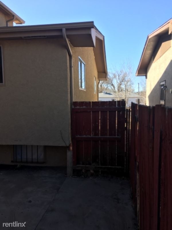Building Photo - 3 br, 2 bath House - 2932 Denver Blvd
