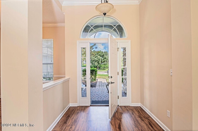 Building Photo - 1207 S Campania Ct