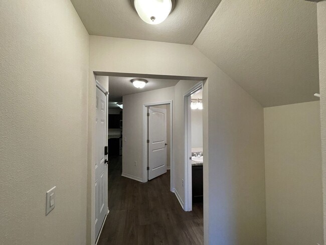 Foto del edificio - Great 3 Bedroom in North Pensacola