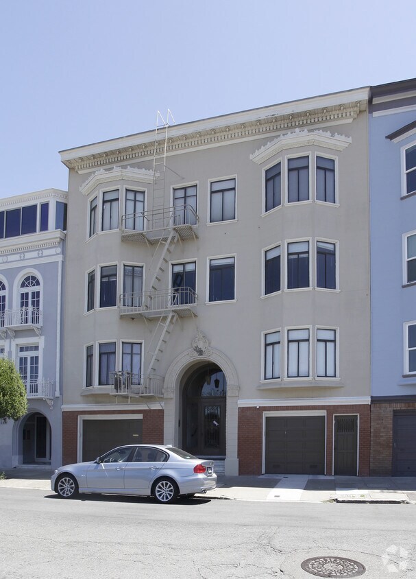 Building Photo - 3336 Laguna St